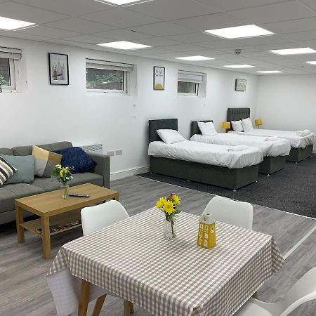 Huge Studio Close To City Centre With Free Secure Parking Leeds  Exteriér fotografie