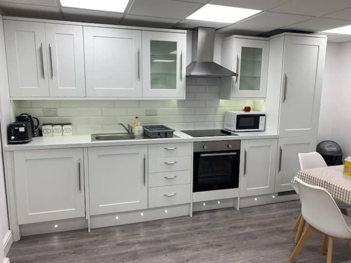 Huge Studio Close To City Centre With Free Secure Parking Leeds  Exteriér fotografie