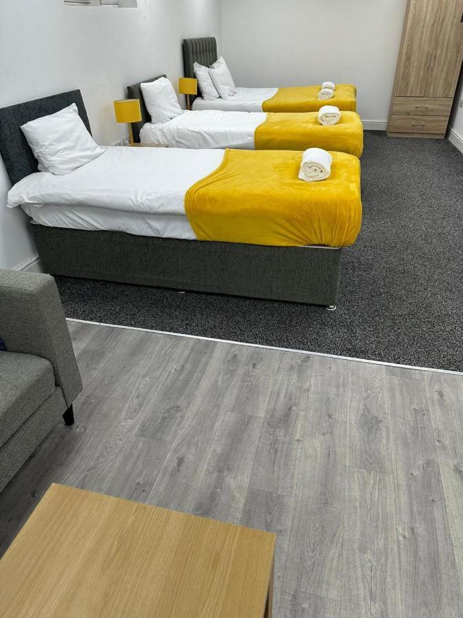 Huge Studio Close To City Centre With Free Secure Parking Leeds  Exteriér fotografie